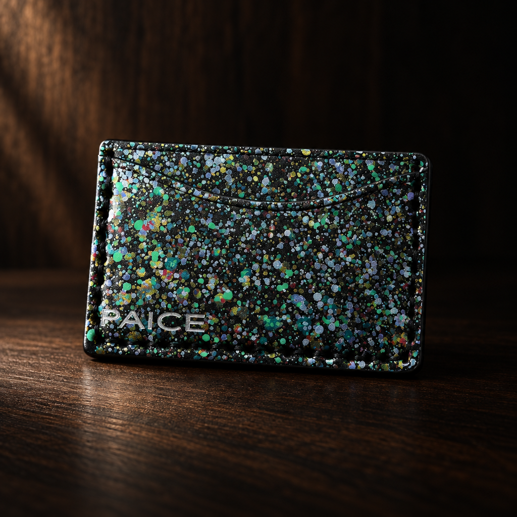PAICE wallet moody product shot