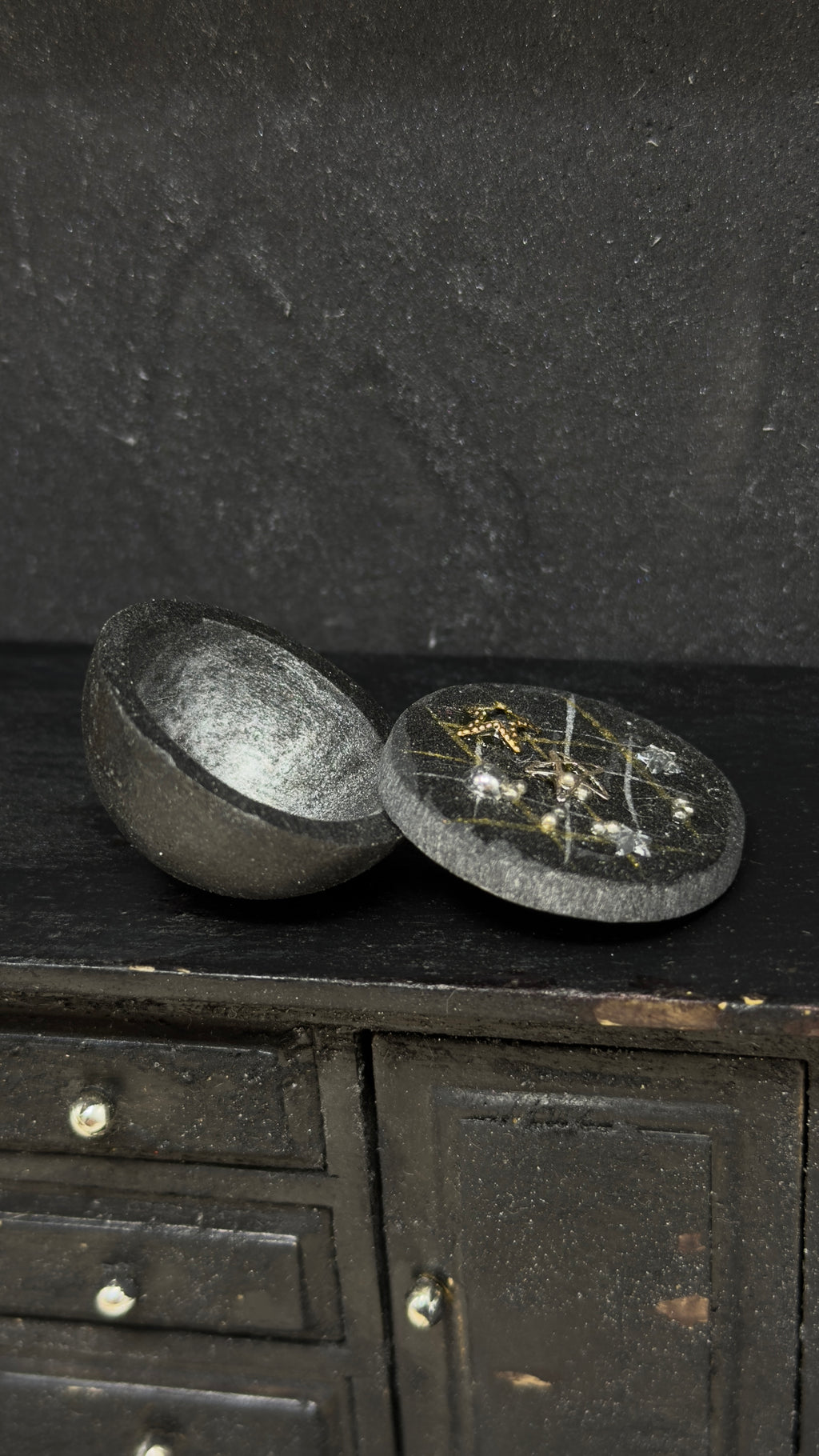 Miniature Witch’s Lidded Bowl | Dollhouse Halloween Decor