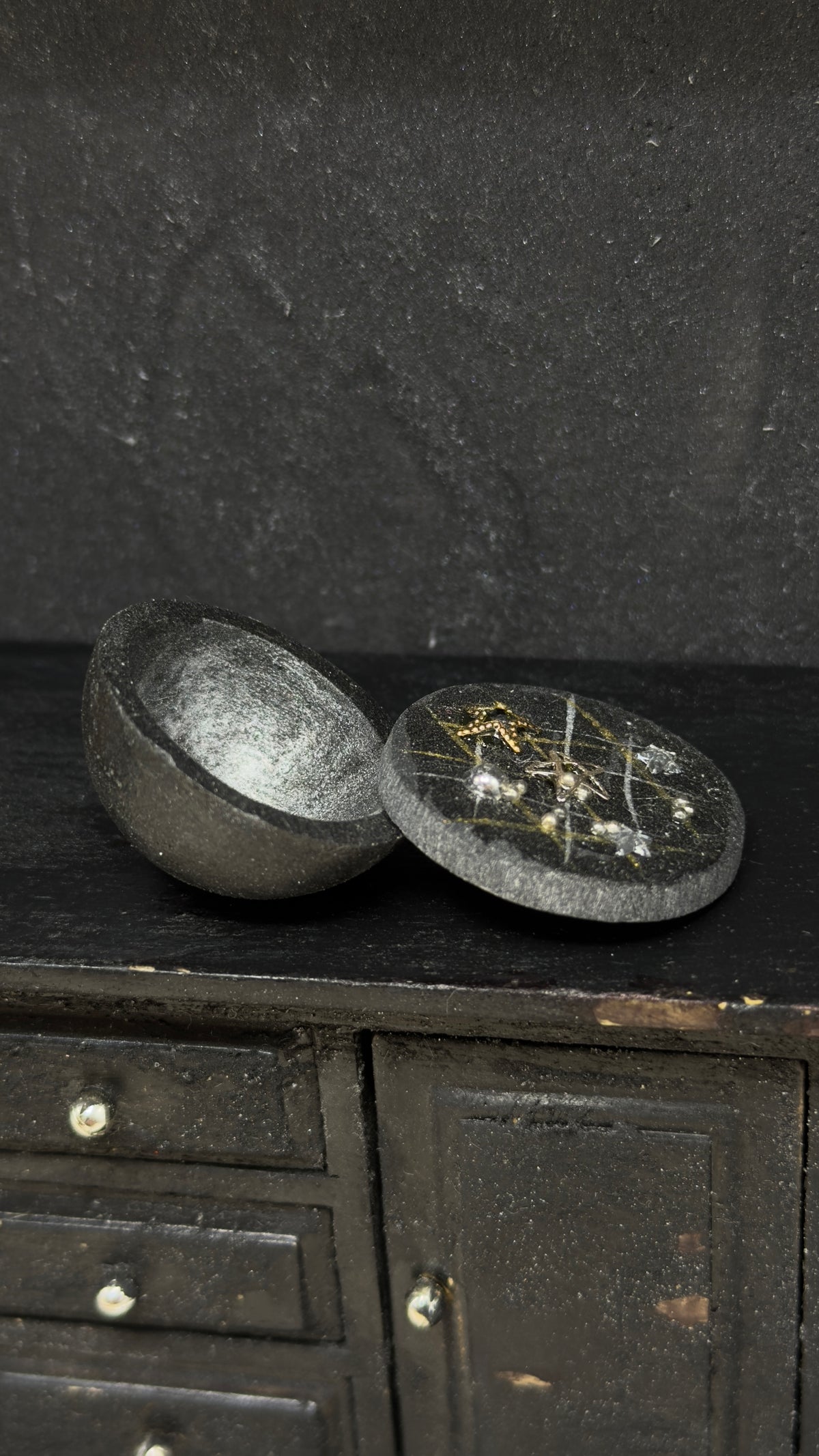 Miniature Witch’s Lidded Bowl | Dollhouse Halloween Decor