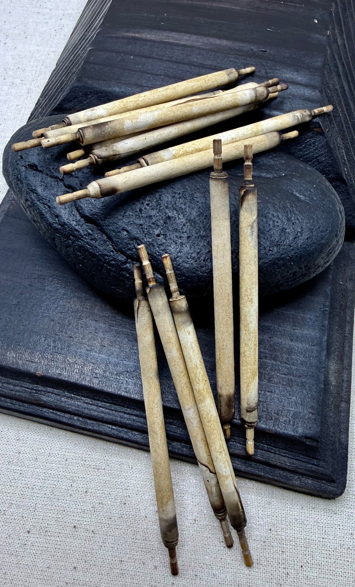 The Chart — 1:12 Miniature Map Scroll Set